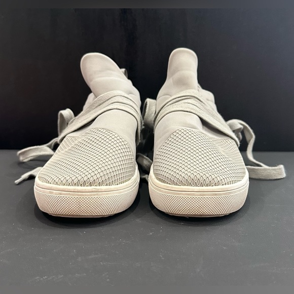 Steve Madden Sneakers - Picture 5 of 9